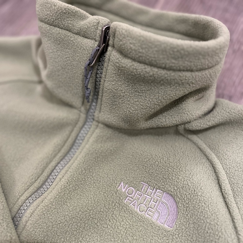 HARD 2 FIND 🌿SAGE GREEN 🌿🌿 The North Face Full Zip Fleece Womens Size Medium